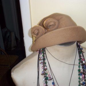 VINTAGE HAT